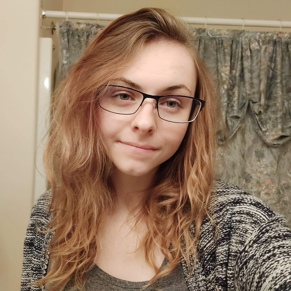 Meet your Posher, Ashley